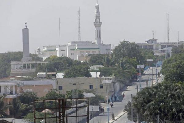 Militan Menyerang Hotel yang Digunakan oleh Pejabat di Ibukota Somalia