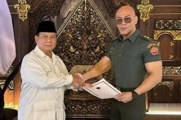 Dapat Pangkat Militer, Anggota DPR: Deddy Corbuzier Harus Ikut Apel Pagi