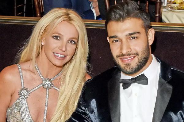 Dituduh Kendalikan Media Sosial Britney Spears, Begini Tanggapan Sam Asghari