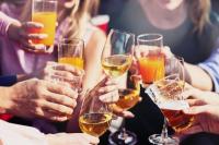 Rayu Turis dan Ekspatriat, Dubai Turunkan Pajak Alkohol 30 Persen