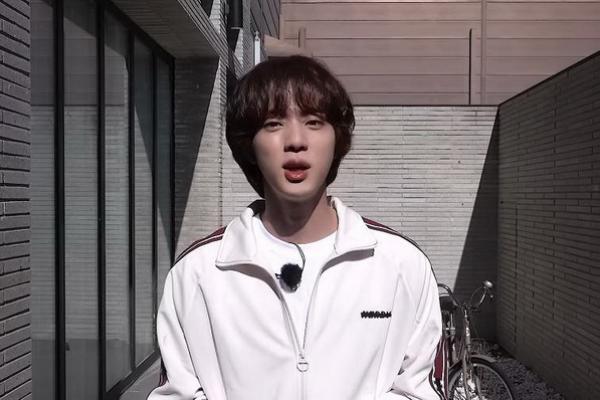 Janji Jin BTS pada ARMY Lewat Video Pesan Menyentuh Hati: "Aku akan Segera Kembali"