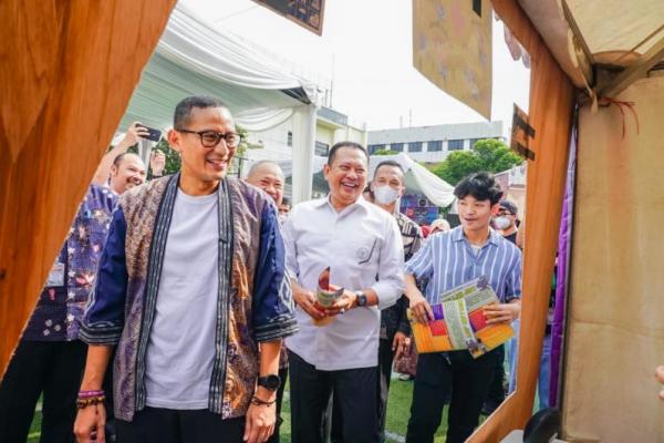 Buka Market Day SMA Labshool Rawamangun, Bamsoet Ajak Generasi Muda Kembangkan Kewirausahaan