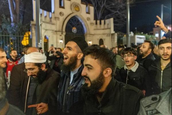 Kutuk Pembakaran Alquran di Swedia, PBB Sebut Ekspresi Kebencian Terhadap Umat Islam