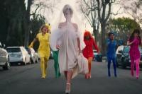 Rita Ora Kenakan Gaun Pengantin Vintage di Video Musik Baru You Only Love Me