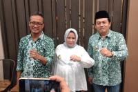 Ketua Umum DPP Perkumpulan Perangkat Desa Seluruh Indonesia (Papdesi) Wargiyati (tengah). Foto: katakini