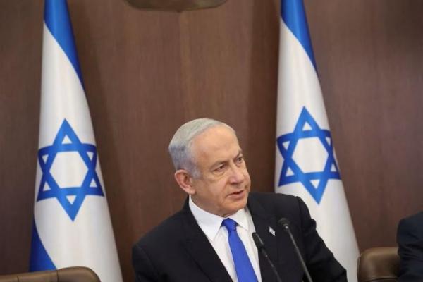 Perdana Menteri Israel Benjamin Netanyahu di kantornya di Yerusalem, 5 Februari 2023. Foto: Reuters 