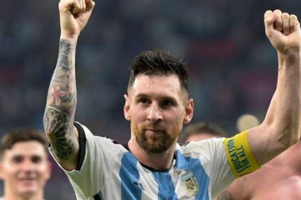 Sang Ayah Bilang, Messi Tidak Akan Balik Kandang ke Barcelona