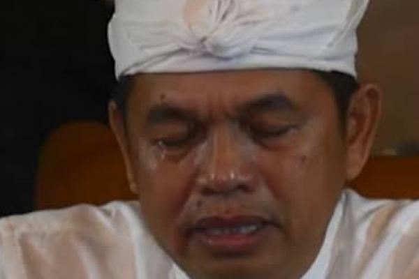 Air Mata Dedi Mulyadi Tumpah Karena Keikhlasan Pedagang Rambutan