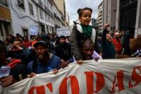 Ribuan Orang Turun ke Jalan di Portugal Memprotes Krisis Biaya Hidup