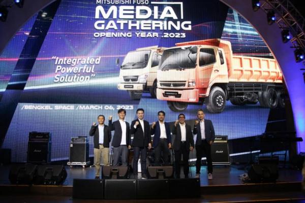 2023, Mitsubishi Fuso Bidik 45 Persen Pasar Kendaraan Komersial