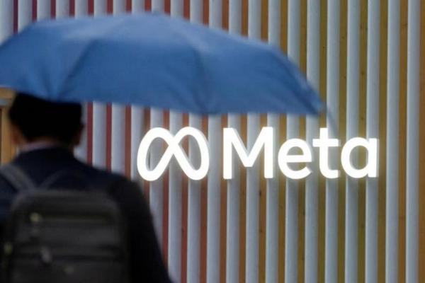 Logo Platform Meta terlihat di Davos, Swiss, 22 Mei 2022. Foto: Reuters 