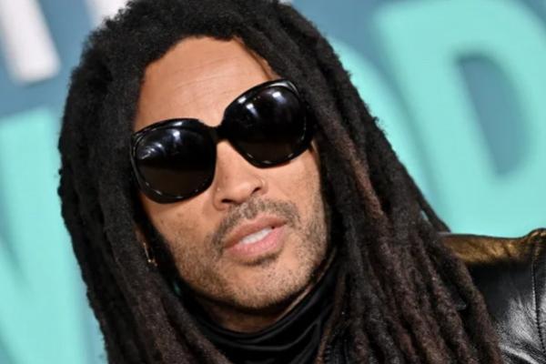 Jadi Host iHeart Radio Music Awards 2023, Lenny Kravitz Bocorkan Album Baru