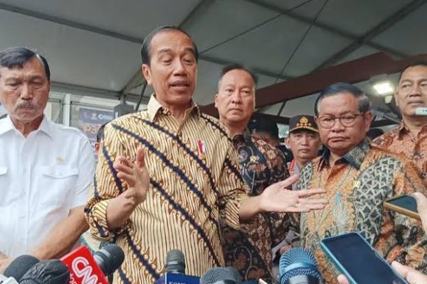 Jokowi Sebut Impor Pakaian Bekas Mengganggu Industri Tekstil 