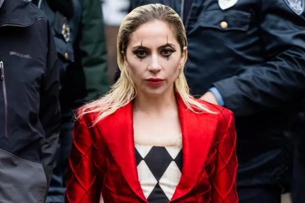 Intip Penampilan Lady Gaga Berperan sebagai Harley Quinn di Film Joker 2