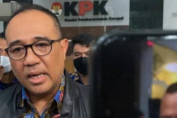 Rafael Alun Trisambodo Bantah Kabar Akan Kabur ke Luar Negeri