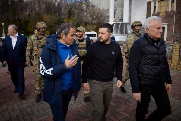 Presiden Ukraina Tuduh Rusia Menyandera Pembangkit Nuklir Zaporizhzhia