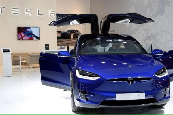 Terima Dua Keluhan, Amerika Selidiki Sabuk Pengaman 50.000 Mobil Tesla Model X