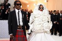 Penampilan Rihanna dengan Baby Bump di Met Gala 2023 Bersama A$AP Rocky