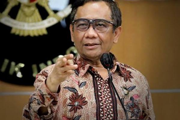 Mahfud MD Diminta Jokowi Tuntaskan Utang ke Jusuf Hamka