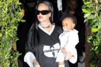 Nantikan Kelahiran Bayi Kedua, Rihanna dan A$AP Rocky Ungkap Nama Putra Pertama