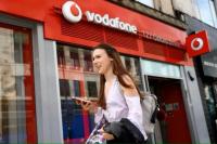 Keuangan Menurun, Bos Baru Vodafone Bakal Pangkas 11.000 Pekerjaan