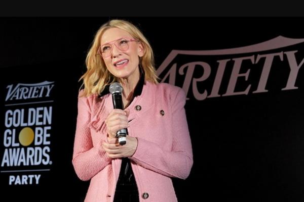 Suarakan Hak Wanita Iran, Cate Blanchett Bertelanjang Kaki di Pesta Cannes