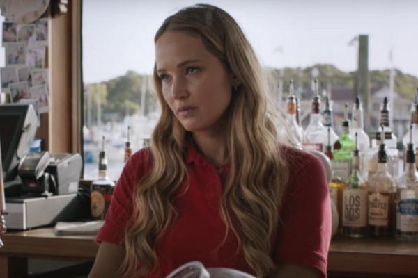 Trailer No Hard Feelings, Jennifer Lawrence Terjebak Finansial dan Kencani Remaja Canggung