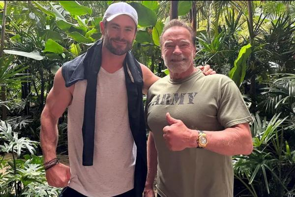 Ketemu Arnold Schwarzenegger di Gym Brasil, Chris Hemsworth Merasa Mimpinya Jadi Nyata