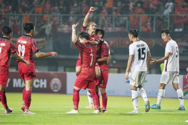 Thomas Doll Puas Persija Taklukan Ratchaburri FC