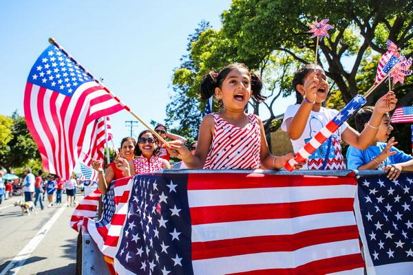 4 Juli Hari Kemerdekaan Amerika Serikat, Kemarahan Rakyat pada Raja George dari Inggris