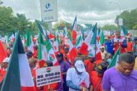 Serikat Buruh Nigeria Tangguhkan Pemogokan Setelah Bertemu Presiden
