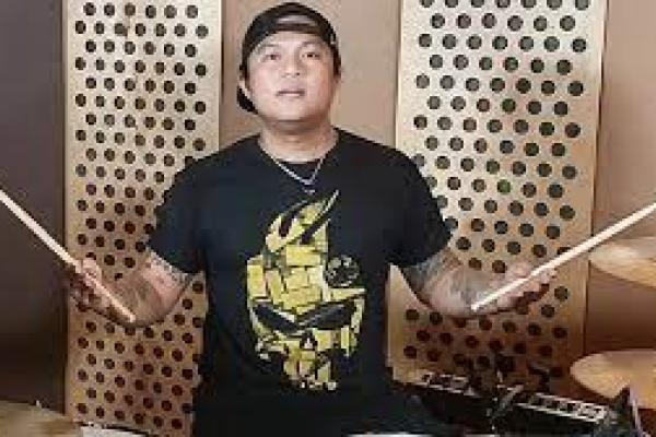 Profil Posan Tobing Eks Drummer Kotak yang Somasi Mantan Bandnya Sendiri