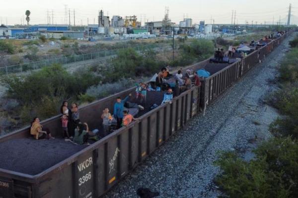 Pejabat Meksiko Usir Migran dari Kereta Kargo Menuju Perbatasan Amerika