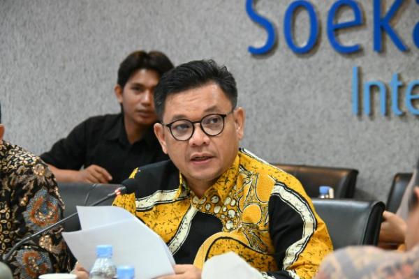 Legislator: Ubah UU Agar KUA Jadi Tempat Menikah Semua Agama