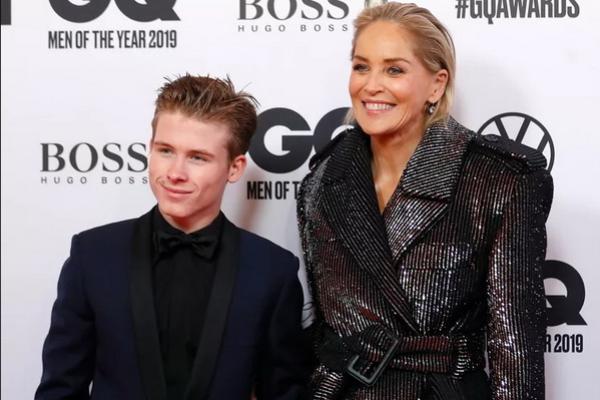 Sharon Stone Bersyukur Tidak Memprioritaskan Hollywood Dibanding Menjadi Ibu