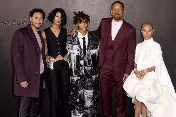 Reaksi Willow Putri Jada Pinkett Smith saat Membaca Memoar Ibunya `Worthy`