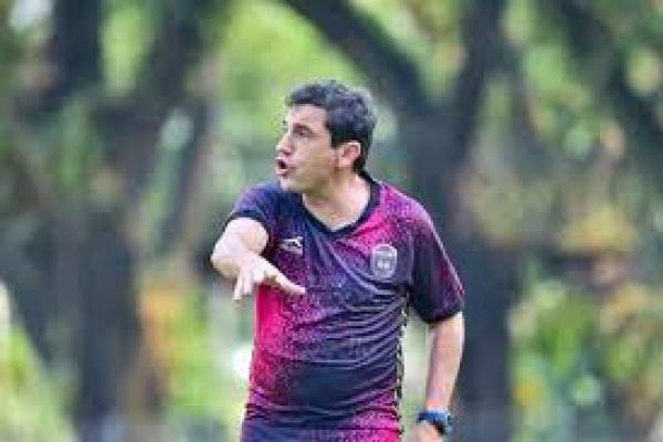 Eduardo Almeida Beberkan Tips Kalahkan Persija