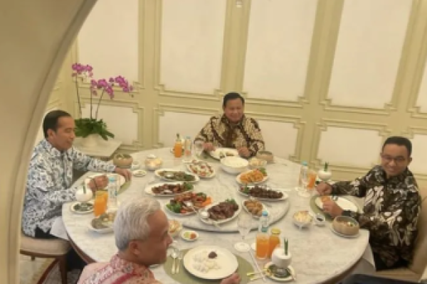 Tiga Bacapres Makan Siang Satu Meja dengan Jokowi