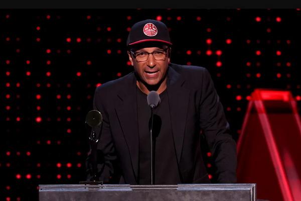 Tom Morello Wakili Rage Against the Machine Terima Pelantikan Rock and Roll Hall of Fame 2023