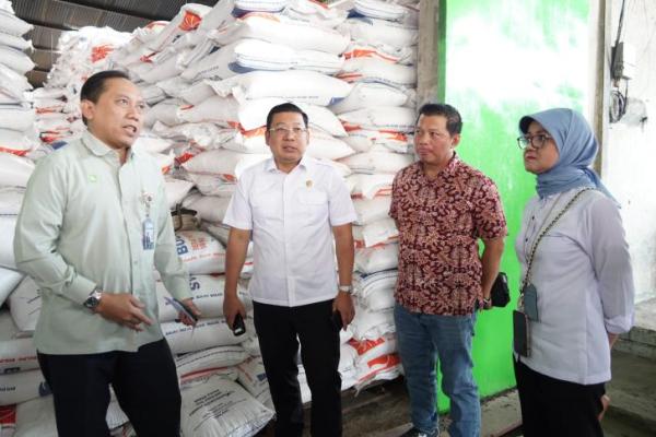 Harga Melandai, Stok Beras PIBC Dekati Target Presiden di 35 Ribu Ton