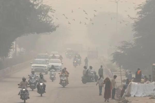 Terguncang oleh Udara Beracun, New Delhi Menutup Sekolah