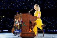Taylor Swift Undang Keluarga Penggemarnya yang Tewas, Nonton Eras Tour Terakhir di Brasil
