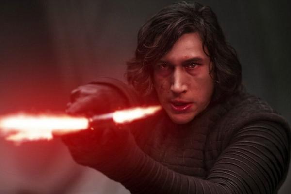 Bunuh Karakter Han Solo, Adam Driver Dimarahi Penggemar Star Wars