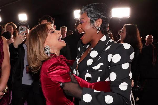 Reuni Manis `American Idol` Paula Abdul dan Fantasia Barrino di Premiere The Color Purple
