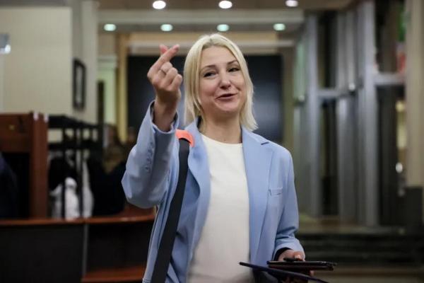 Rusia Larang Mantan Jurnalis Duntsova Calonkan Diri dalam Pemilihan Presiden