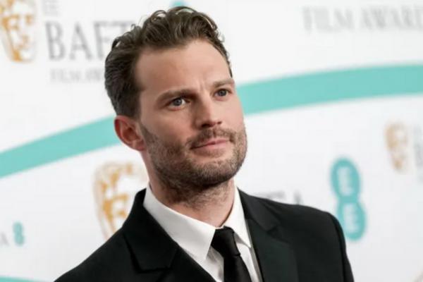 Jamie Dornan Ungkap Pengalaman Meresahkan dengan Penggemar Fifty Shades Of Grey