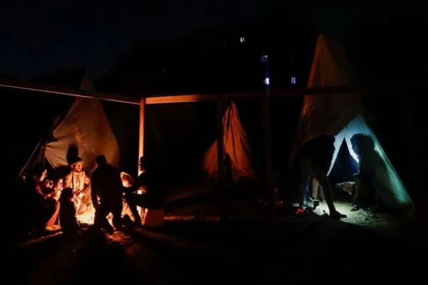 Seluruh Keluarganya Tewas tapi Bocah Gaza Ini Selamat karena Gagal Temukan Tenda