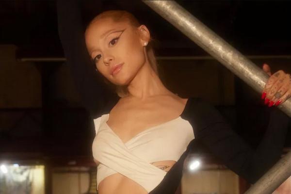 Ariana Grande Rilis Video Musik `Yes, And?`