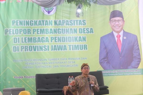 Mendes PDTT Minta Santri Terlibat dalam Proses Pembangunan Desa