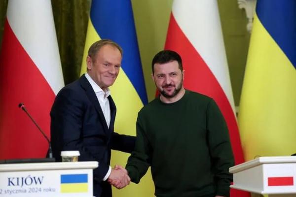 Ingin Akhiri Perselisihan, Polandia Janji Bantu Ukraina Kalahkan Rusia